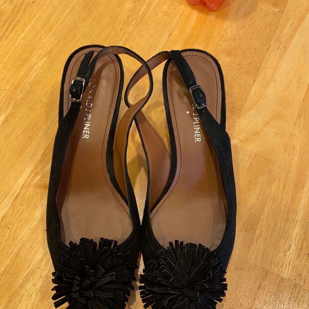 Donald J Pliner black kitten heels